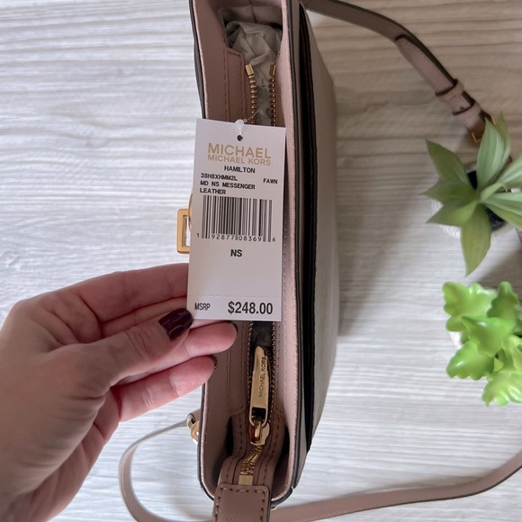 MICHAEL KORS hamilton leather messenger crossbody bag NWT - Picture 6 of 11